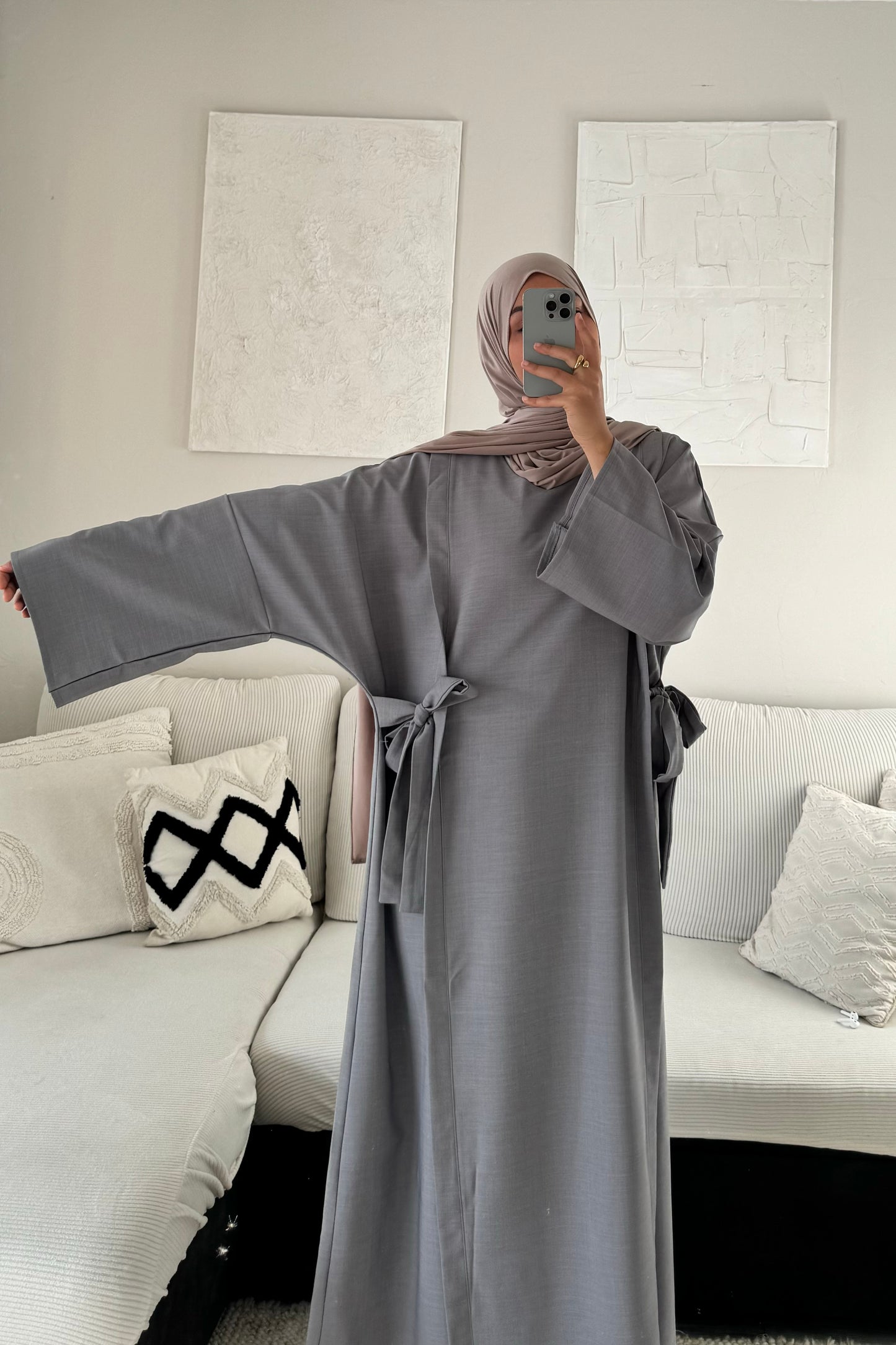 Abaya Yuri à Noeuds