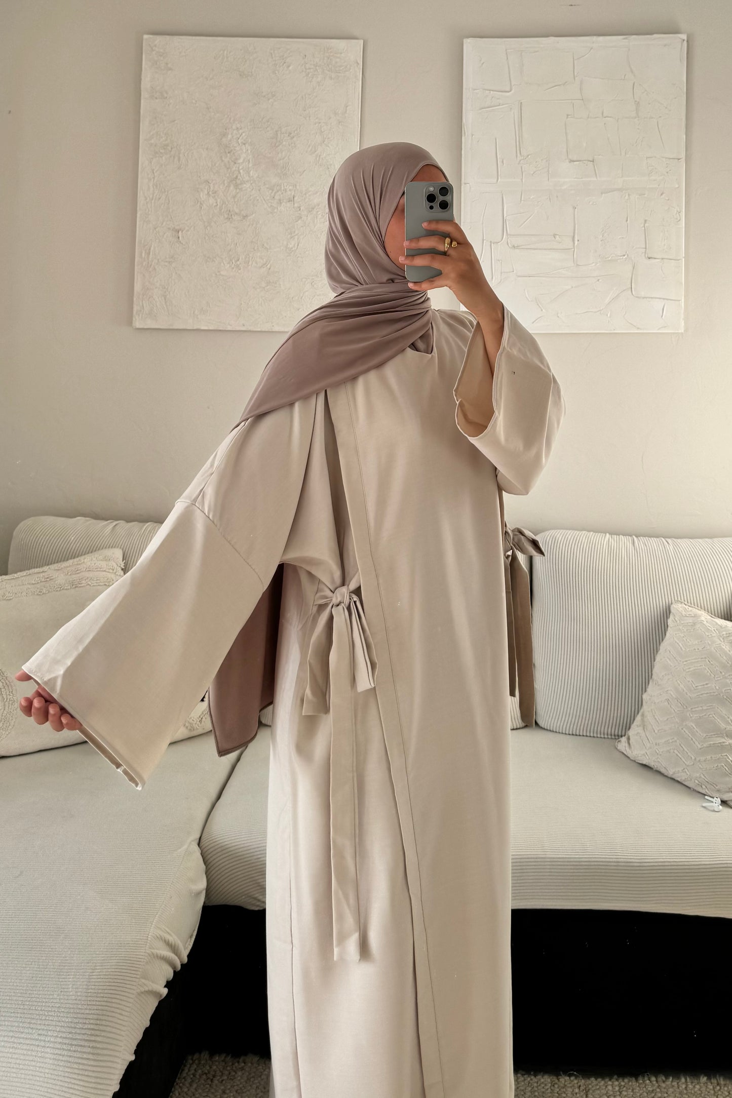 Abaya Yuri à Noeuds